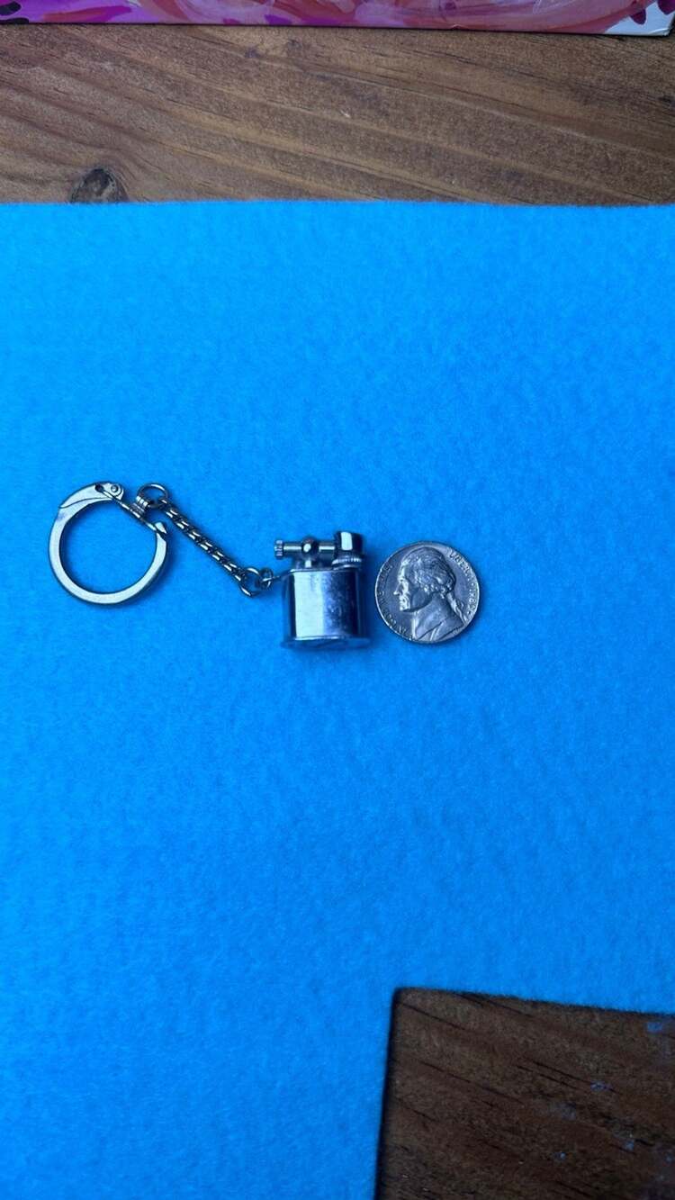 Vintage Perky Teeny Tiny Mini Pocket Chrome High Class LIGHTER W/ Chain
